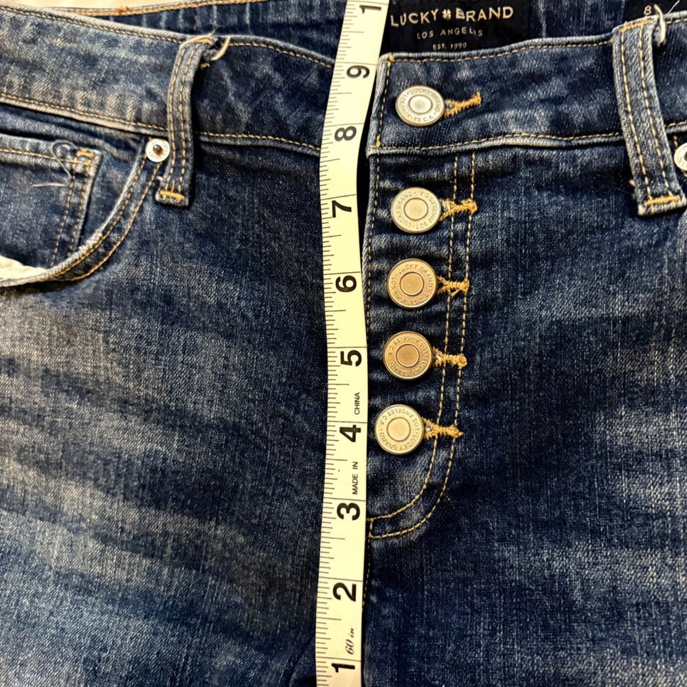 Lucky Brand Womens Dark Wash Button Fly Denim Shorts Size 8/29 Stretch 7 Inseam - Picture 8 of 8